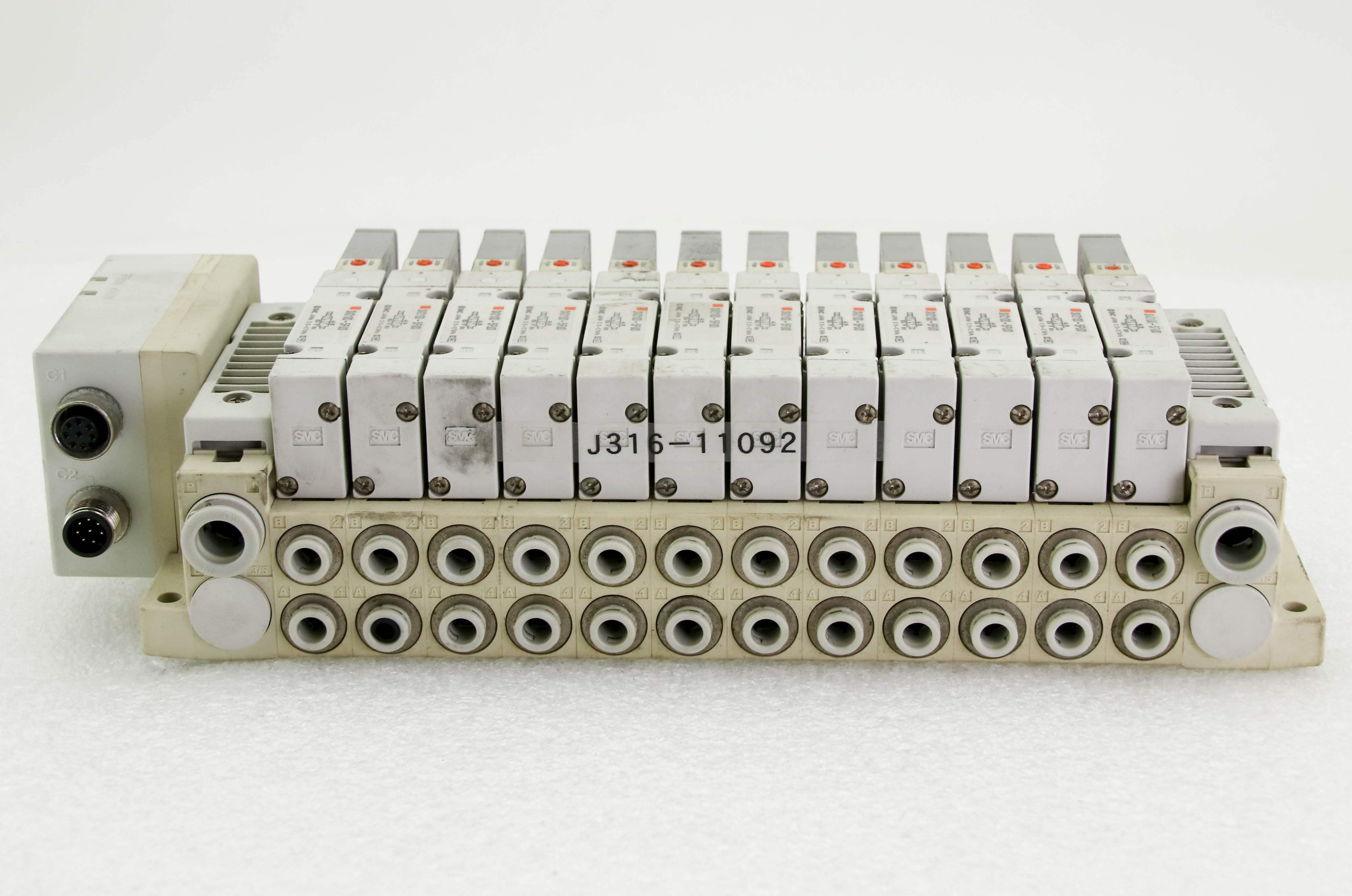 11092 SMC 12 SLOTS PNEUMATIC MANIFOLD SOLENOID VALVE SV2100 5FUD